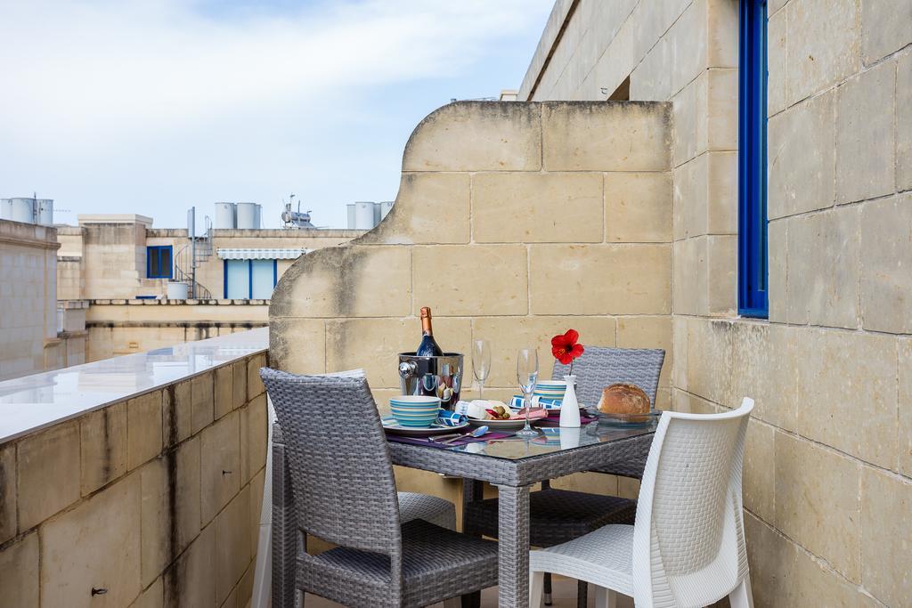 Ferienwohnung Seaview Luxury Penthouse With Shared Swimming Pool Għajnsielem Exterior foto